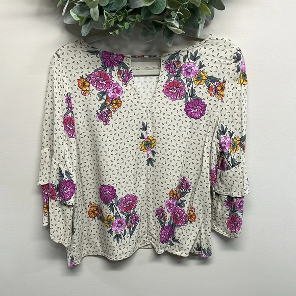 Urban Romantics Floral Tiered 3/4 Bell Sleeve Blouse L - Picture 3 of 16